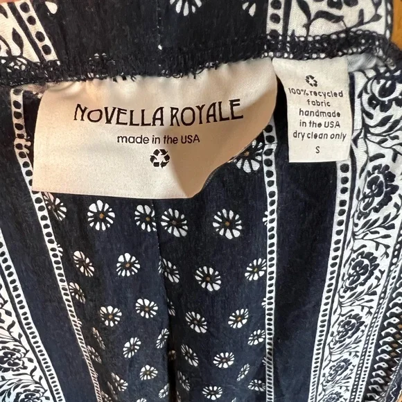 S Novella Royale Janis Bell Bottoms in Navy Daisy - Picture 7 of 10
